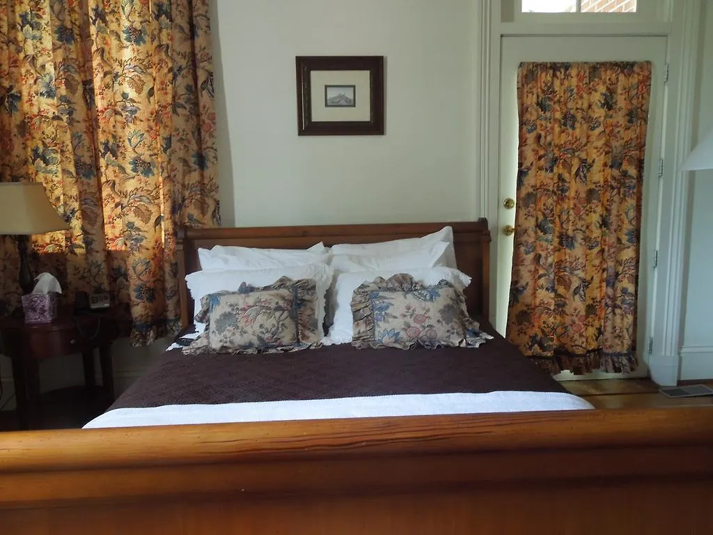 Church Point Manor Bed And Breakfast Virginia Beach Couette-café